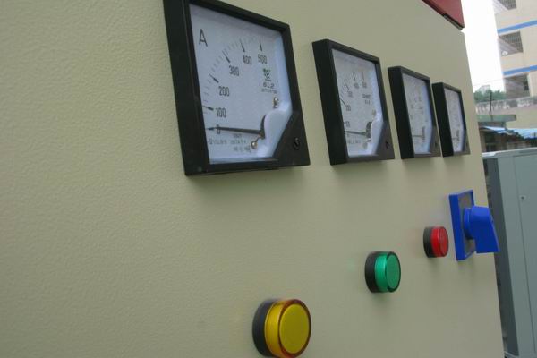 奉化配电箱-3683讲讲配电箱的操作和检修步